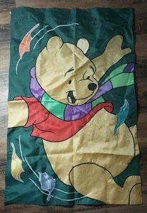 VTG Disney Winnie The Pooh Yard Flag Pooh w/ Leaves Autumn Green 100 ACER 28x43